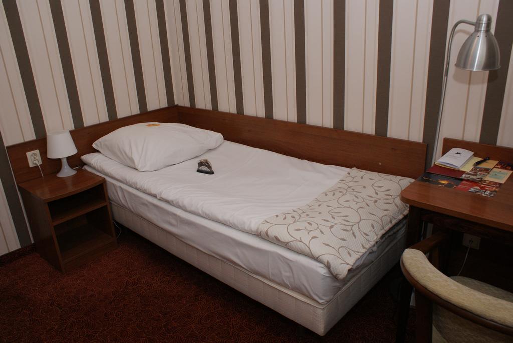 Grot Hotel Malbork Exterior foto